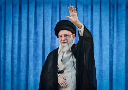 Informan que el Líder Supremo de Irán, Ali Khamenei, ha muerto en un Ataque Conjunto de EE. UU. e Israel