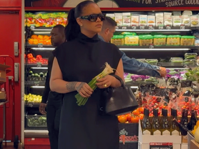 Rihanna en el supermercado y la confusión más divertida: abuela toma su carrito por error