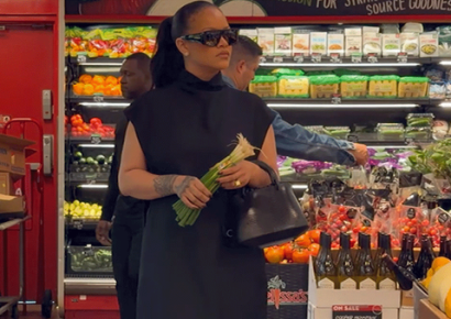 Rihanna en el supermercado y la confusión más divertida: abuela toma su carrito por error