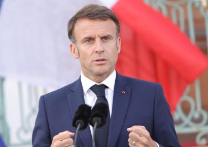 Macron busca «reactivar un canal de diálogo con Rusia con total transparencia»