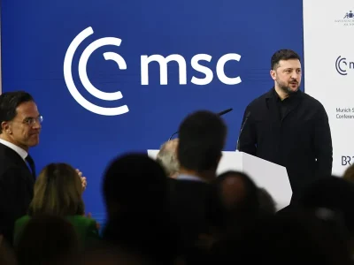 Zelenski insta a Trump y al Congreso de EE.UU. a aprobar sin demora las garantías de seguridad para Ucrania