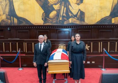 Congreso Nacional rinde homenaje al ingeniero Ramón Alburquerque por su legado democrático