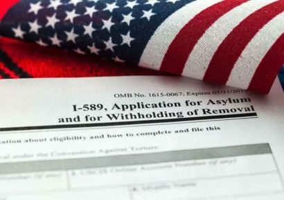 EE. UU. planea suspender permisos de trabajo para solicitantes de asilo durante “años”