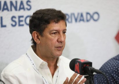 Manuel Estrella resalta al ministro Paíno Henríquez por eficientización de permisos
