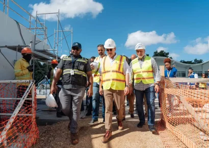 Ministros supervisan avances de obras para los Juegos Centroamericanos Santo Domingo 2026