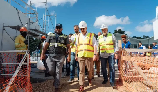 Ministros supervisan avances de obras para los Juegos Centroamericanos Santo Domingo 2026