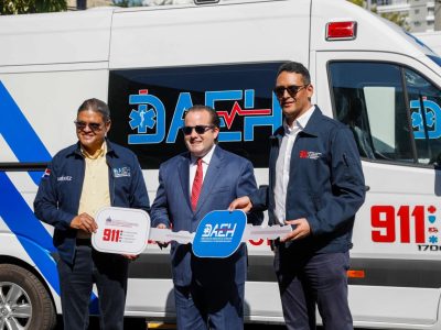Sistema 911 entrega 50 modernas ambulancias a la DAEH para reforzar la atención de emergencias ciudadanas