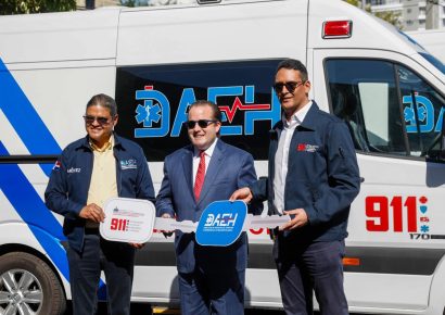 Sistema 911 entrega 50 modernas ambulancias a la DAEH para reforzar la atención de emergencias ciudadanas
