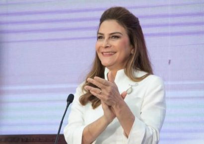 Alcaldesa Carolina Mejía recibe cálida bienvenida en la Embajada dominicana en Japón