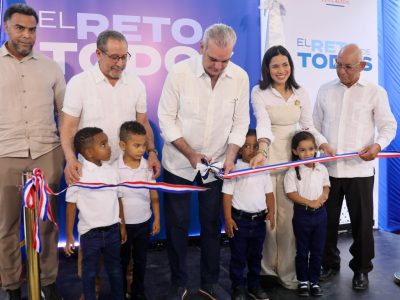 Abinader inaugura centro educativo inicial en Montecristi y amplía infraestructura escolar