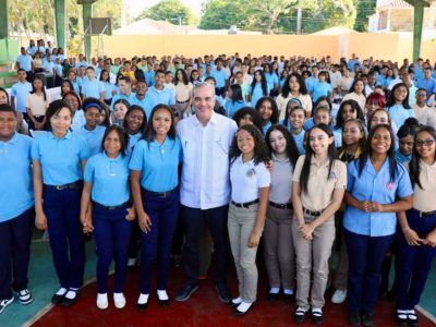 Presidente Abinader encabezará graduaciones, inauguraciones y entrega de títulos desde este domingo hasta el martes