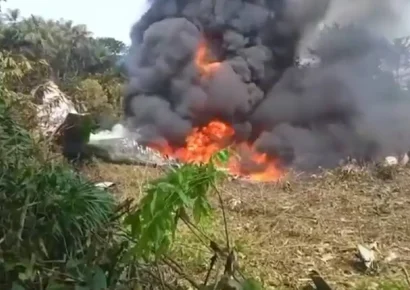 Tragedia aérea en Colombia deja al menos 90 muertos