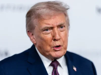 EE. UU. publica nuevos documentos del caso Epstein con acusaciones no corroboradas contra Trump