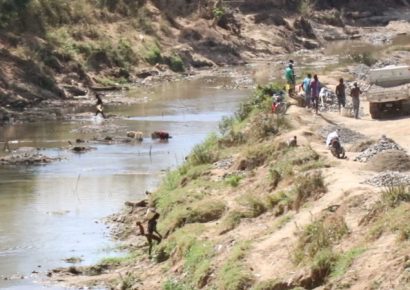 Río Masacre en peligro: la extracción de arena desde Haití pone en riesgo su supervivencia