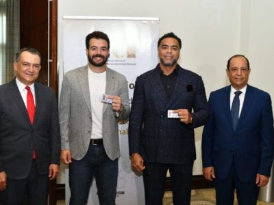 JCE entrega nueva cédula a la selección dominicana del Clásico Mundial