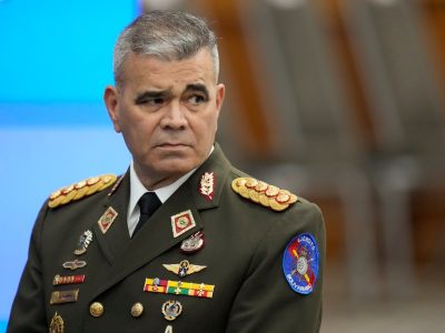 La destitución de Padrino López reduce la presencia de Rusia mientras el chavismo asegura continuidad