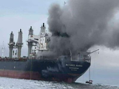 Tres barcos sufren impactos de proyectiles cerca del estrecho de Ormuz