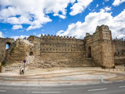 Se desploma una torre del castillo de Escalona, España, sin causar heridos