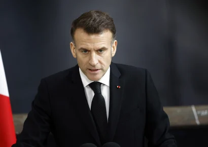 Francia descarta participación directa en conflicto con Irán, afirma Macron