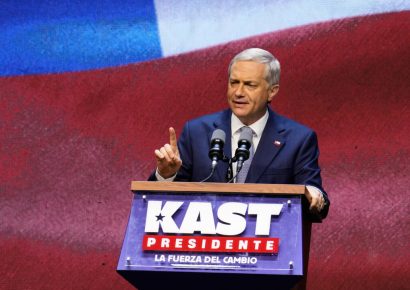Kast responsabiliza a Bachelet de crisis estructurales en Chile