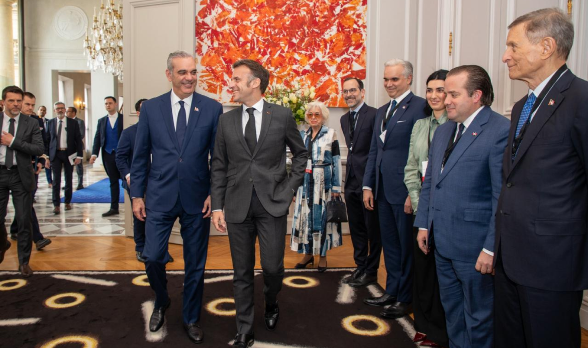 Presidente Abinader y Emmanuel Macron anuncian inicio de los trabajos del Monorriel de SD la próxima semana