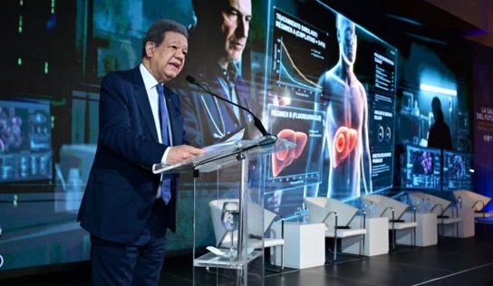 Inauguran en Santiago el Foro Global ‘La Salud del Futuro: Datos, IA y Medicina’