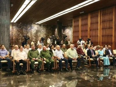 El nieto de Raúl Castro aparece públicamente en actos oficiales del Gobierno de Cuba por primera vez