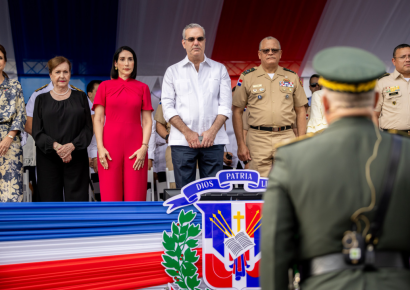 Gobierno suspende desfile militar del 30 de marzo por medidas de austeridad