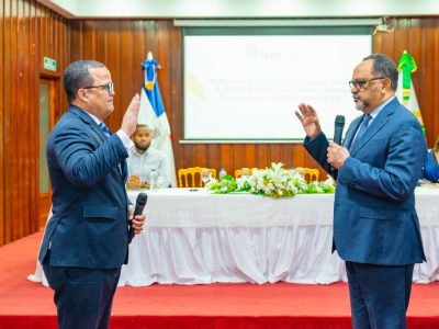 Jaime Francisco Rodríguez es juramentado como nuevo rector del ISEEPENC