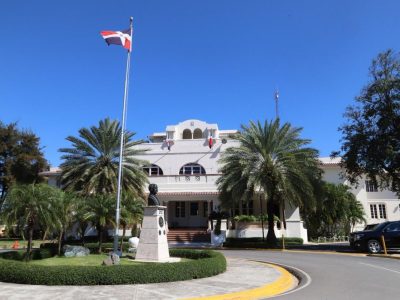 Cancillería dominicana mantiene monitoreo a crisis en Medio Oriente y refuerza asistencia a nacionales