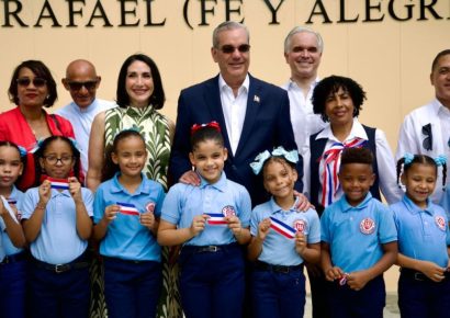 Abinader inaugura escuela en Domingo Savio que beneficiará a más de 800 estudiantes