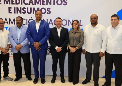 SNS informa que el Gobierno aumentó casi un 100 % la inversión en medicamentos de la Red Pública