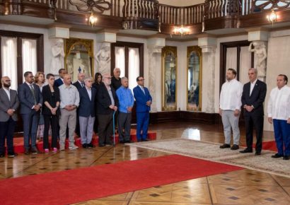 Abinader juramenta comité gestor del Observatorio de Políticas Ambientales y Áreas Protegidas