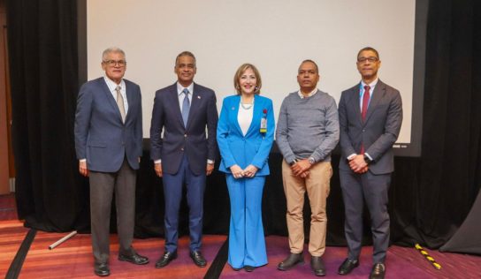 República Dominicana impulsa modernización minera y oportunidades en tierras raras ante inversores globales en PDAC 2026