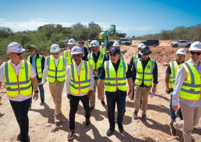 Paliza supervisa avances del Aeropuerto Internacional de Cabo Rojo