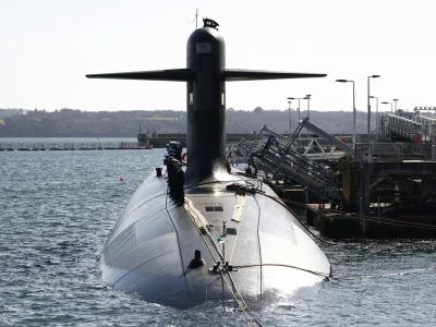 Francia la única potencia nuclear de la UE, se lanza a modernizar su arsenal