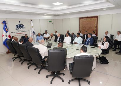 Gobierno refuerza coordinación con generadoras eléctricas ante posible impacto de crisis en Medio Oriente