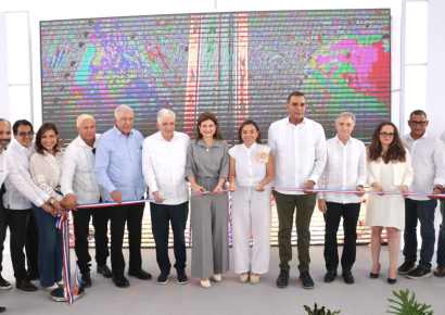 Gobierno entrega puente Batey Ginebra en Gaspar Hernández