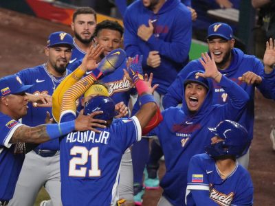 Venezuela derrota a Italia y se medirá a EE. UU. en la final del Clásico Mundial