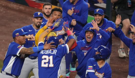 Venezuela derrota a Italia y se medirá a EE. UU. en la final del Clásico Mundial