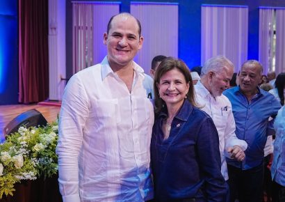 Adolfo Pérez Afirma candidatura de Vice: Raquel Peña continúa firme