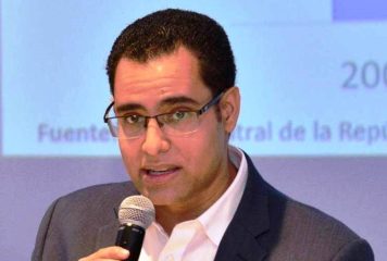 Cuestiona que el gobierno atribuya a factores externos el bajo crecimiento de la economía en RD