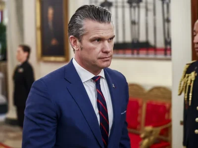 Submarino de EE.UU. hunde fragata iraní cerca de Sri Lanka, según Hegseth