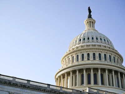 Congreso de EE.UU. rechaza resolución para frenar intervención en Irán