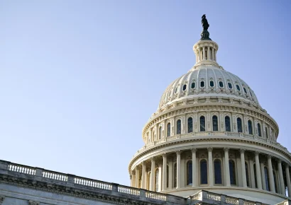 Congreso de EE.UU. rechaza resolución para frenar intervención en Irán