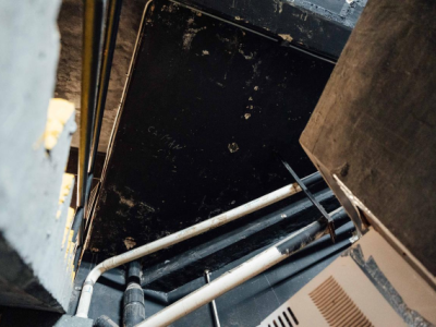 Ministerio de Vivienda, Hábitat y Edificaciones inspecciona el Salón La Fiesta del Hotel Jaragua tras denuncia de filtración