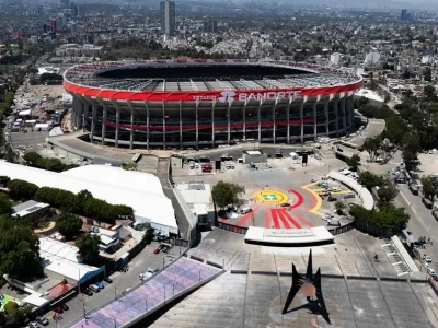 Fallece hombre tras caer en la zona de palcos durante reinauguración del Estadio Azteca