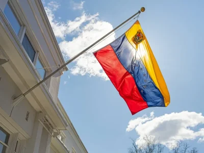 Venezuela retoma control de sus sedes diplomáticas en Estados Unidos