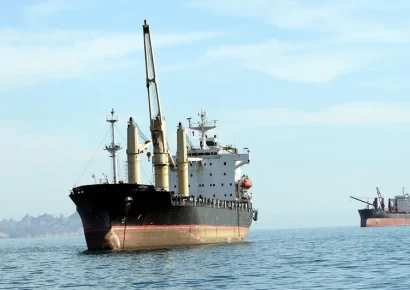 Irán advierte que minará rutas del golfo Pérsico si EE.UU. ataca su territorio insular