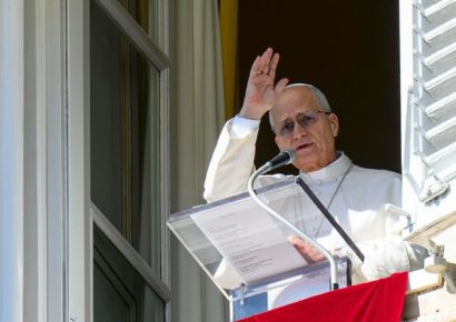 El papa León XIV pide un alto al fuego y la reanudación del diálogo en Oriente Medio